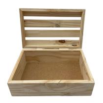 Caixa de Pinus Ripado com dobradiça 27x18x10 cm