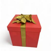 Caixa De Presente 25X25X25 Cartonada Vermelha Laço Dourado