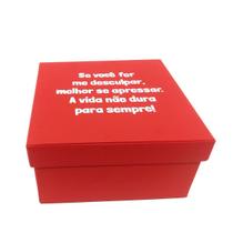 Caixa de presente cartonada tamanho 19x19x10 com mensagem - Craftimbui