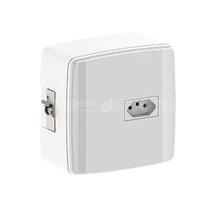 Caixa de Sobrepor c/ Disjuntor Unipolar 25A + Tomada 20A - Ilumi