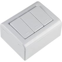 Caixa de Sobrepor com 3 Interruptores Simples de 10 Ampères E 250 Volts Lizflex Branca 57304021 Caixa de Sobrepor com 3 Interruptores Simples de 10 Ampères E 250 Volts Lizflex Branca 57304021