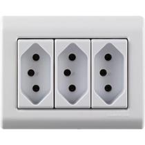 Caixa de Sobrepor com 3 Tomadas 2P+T 20 A 250 V Tramontina LizFlex Branca Caixa de Sobrepor com 3 Tomadas 2P+T 20 A 250 V Tramontina LizFlex Branca