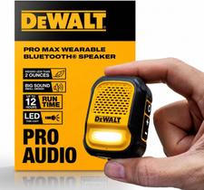 Caixa de Som Bluetooth DEWALT Pro Max Portátil com LED IP56 12H