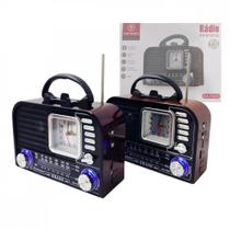 Caixa de Som Rádio Retro 3W Bluetooth 5.1 com Lanterna e Relógio Kapbom KA-7838 Caixa de Som Rádio Retro 3W Bluetooth 5.1 com Lanterna e Relógio Kapbom KA-7838