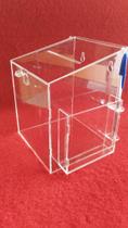 Caixa de Sugestões em Acrílico Cristal 3mm - Com Porta Caneta - JK Acrilicos Caixa de Sugestões em Acrílico Cristal 3mm - Com Porta Caneta - JK Acrilicos