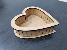 Caixa em formato de coração para cestas tamanho pequena Caixa em formato de coração para cestas tamanho pequena