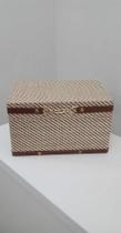Caixa Em Mdf Fivela Dourada Tecido Bege Degrade 30 Cm