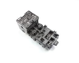 Caixa Fusiveis interna L200 Outdoor 03-11 - Original Caixa Fusiveis interna L200 Outdoor 03-11 - Original