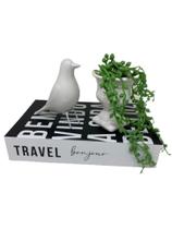 Caixa livro decorativo grande Travel Bonjour, pássaro branco de cerâmica e vaso pedestal com suculenta - FWB