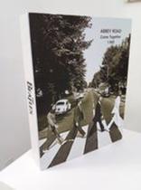 Caixa Livro The Beatles 32 x 25 cm