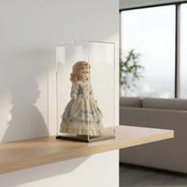 Caixa para boneca em acrílico cristal