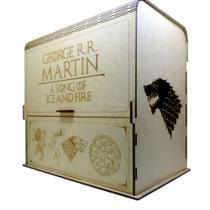 Caixa Para Livros Cronicas Gelo e Fogo Box Coleção George R. R. Martin (Livros Não Inclusos) - Laserarte
