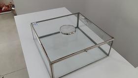 Caixa Quadrada Metal com Vidro e Pedra Ágata 24 x 24 cm