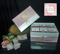 Caixa Recordação do Bebê com Nome - ROSA BB DE BOLINHA COM COROA