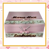 Caixa Recordação do Bebê com Nome - Rosa com branco florido e pérolas - FLORES PARA MARIAE