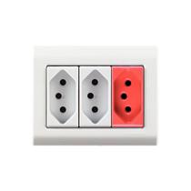 Caixa Sob. 2 Tomadas 20a + 1 Tomada 20a vermelha Tramontina Caixa Sob. 2 Tomadas 20a + 1 Tomada 20a vermelha Tramontina