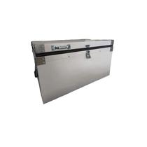 Caixa Térmica Cooler 49 Litros Aço Galvanizado Branco Caixa Térmica Cooler 49 Litros Aço Galvanizado Branco