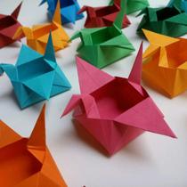 Caixa Tsuru - Forminha para doces em Origami - Kit 50 unidades - Cores Sortidas (Ateliê do Origami)