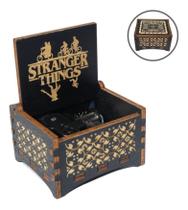 Caixinha De Música A Corda Stranger Things - Mega Box Br