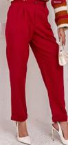 Calça alfaiataria na cor vermelho Calça alfaiataria na cor vermelho