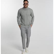 Calça Alfaiataria Risca de Giz Cinza Claro com Elastano