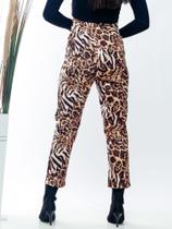 Calça Animal Print Alfaiataria A020