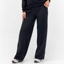 Calça Beagle Wide Leg em Veludo Cotelê Feminina Calça Beagle Wide Leg em Veludo Cotelê Feminina