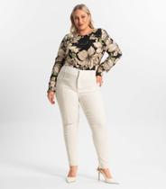 Calça Bengaline Plus Size Off White Secret Cintura Alta com Elastano