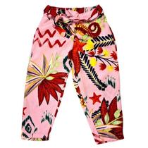 Calça Beta - estampa rosa com amarração na frente.