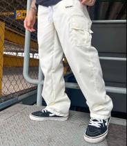 Calça branca skatista tam g Calça branca skatista tam g