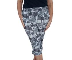 Calça Capri Bermuda Feminina Estampada em Poliéster e Elastano - Conforto e Estilo em Cada Movimento Calça Capri Bermuda Feminina Estampada em Poliéster e Elastano - Conforto e Estilo em Cada Movimento