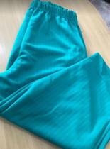 Calça Capri em Poliamida Feminina - L4