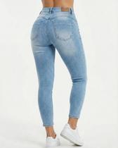 Calça Capri Jeans Feminina Slim Cropped D17jeans Slimfit