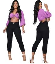 Calça Capri Jeans Preta Feminina com lycra levanta bumbum Cintura Alta Elastano