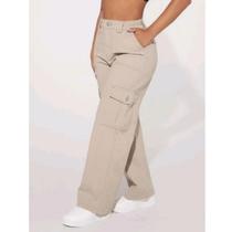 Calça Cargo Feminina Estilo Street, Cintura Alta e Bolsos Laterais Calça Cargo Feminina Estilo Street, Cintura Alta e Bolsos Laterais