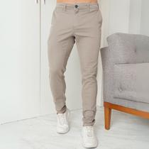 Calça Chino Sarja Com Bolso Embutido Masculina Revanche Pernes