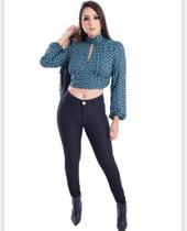 Calça cigarrete preta Calça cigarrete preta