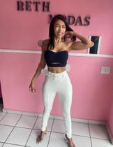 Calça com cinto Calça com cinto