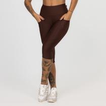 Calça Corsário Cintura Alta Recortes Bolso Blackout Poliamida