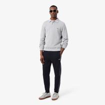 Calça esportiva com perna afunilada