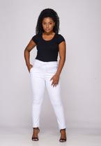 Calça Femina Mom em Sarja 7922 Branca Calça Femina Mom em Sarja 7922 Branca