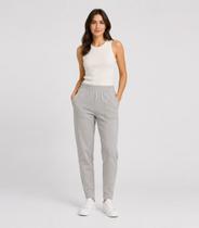 Calça Feminina Em Moletom Com Bolso Infinita Cor Cinza Calça Feminina Em Moletom Com Bolso Infinita Cor Cinza