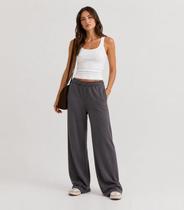Calça Feminina Em Moletom Peluciado Infinita Cor Cinza Calça Feminina Em Moletom Peluciado Infinita Cor Cinza