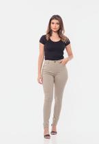 Calça feminina em Sarja com elastano 7897 Cinza Calça feminina em Sarja com elastano 7897 Cinza