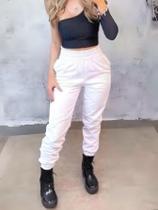 Calça Feminina Jogger Em Moletom Com Elástico Na Cintura