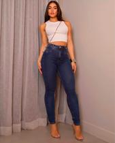 Calça Feminina Linha Premium Slim Hot Pants Preto Intenso Não Desbota Calça Feminina Linha Premium Slim Hot Pants Preto Intenso Não Desbota