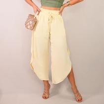 Calça Feminina Pantacourt Cintura Alta Fenda Lateral em Duna