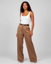 Calça Feminina Pantalona em Alfaiataria com Cinto Natasha Calça Feminina Pantalona em Alfaiataria com Cinto Natasha
