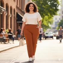 Calça Feminina Plus Size Moletinho com Bolsos Frontais Cereja Rosa Calça Feminina Plus Size Moletinho com Bolsos Frontais Cereja Rosa