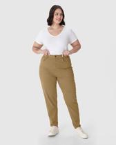 Calça Feminina Plus Size Mom Cintura Alta Ajustável Em Sarja Stretch